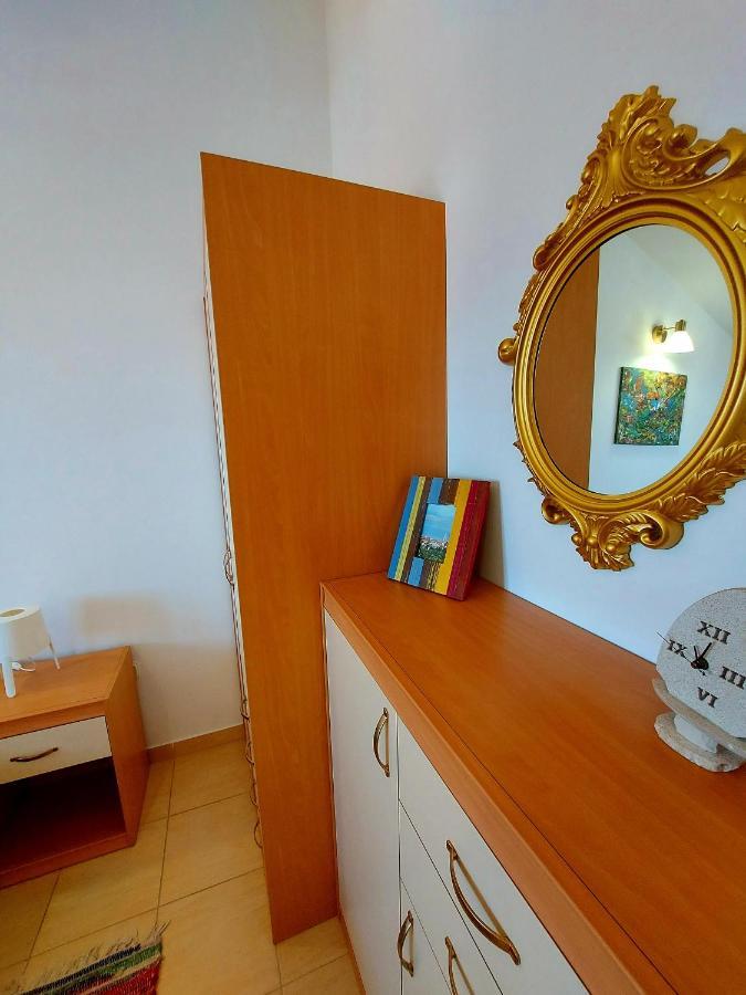 The View Apartment Supetar Exterior photo