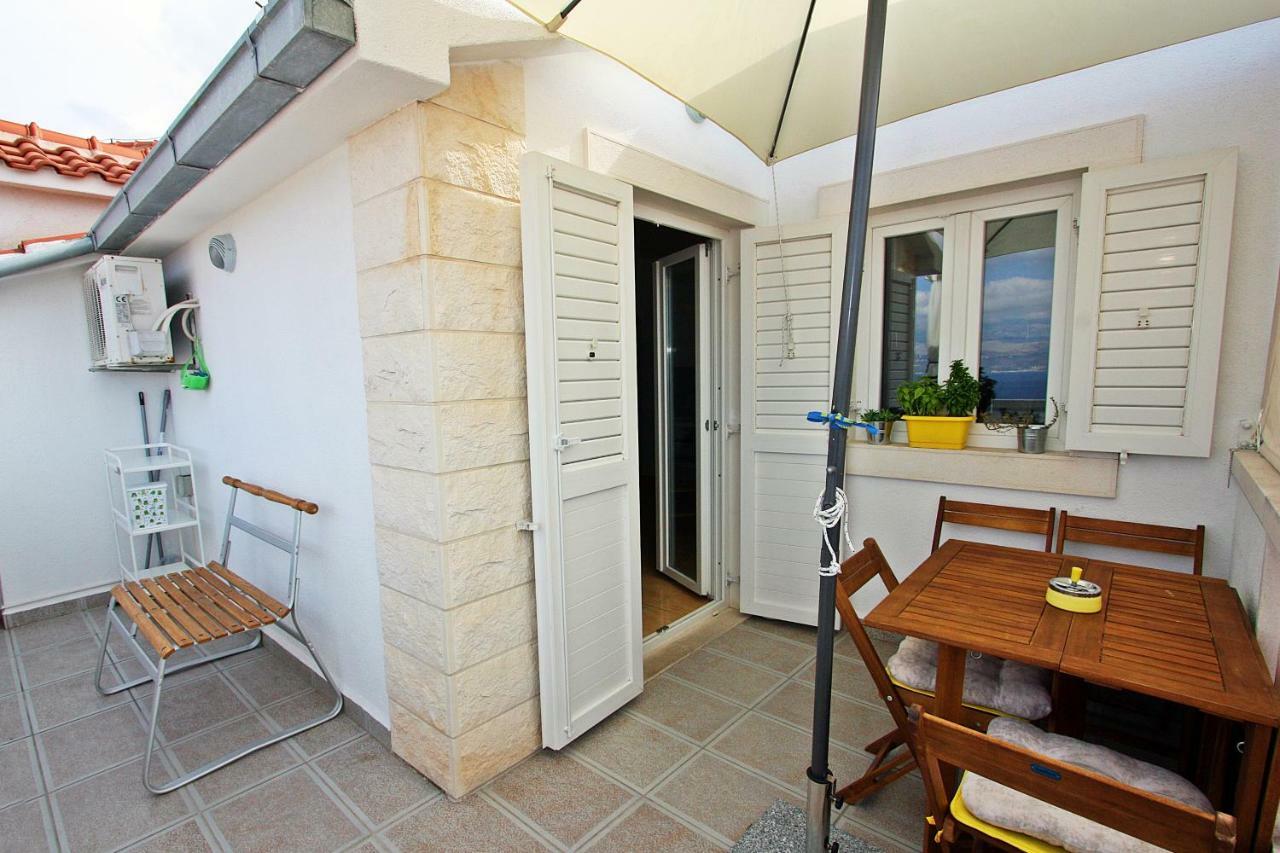 The View Apartment Supetar Exterior photo