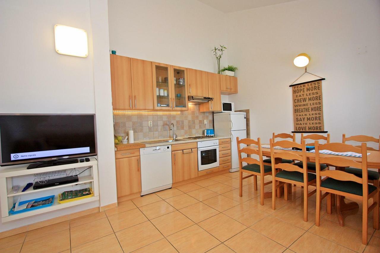 The View Apartment Supetar Exterior photo
